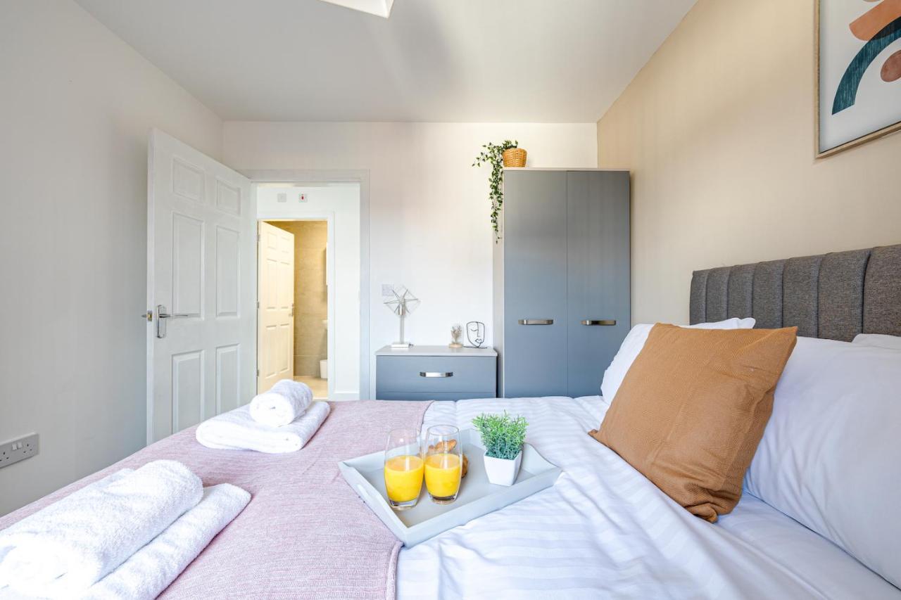 Top Floor Apartment With Private Balcony In Stockport Centre By Hass Haus エクステリア 写真